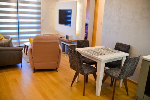 Apartment Center Valley in Vila Pekovic Green - image 9