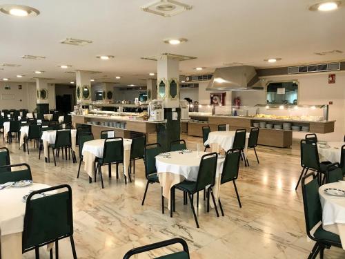 Hotel Nuevo Vichona - image 8
