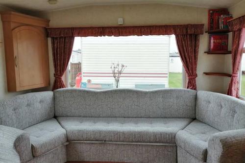 Beachside, Family-friendly, WiFi, 8 berth Caravan 133, Skegness (photo 9)