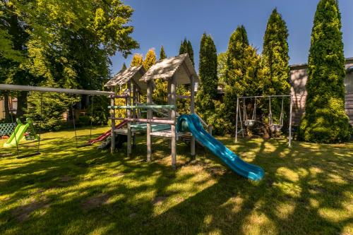 Apartamenty pod Modrzewiem Apartamenty pod Modrzewiem