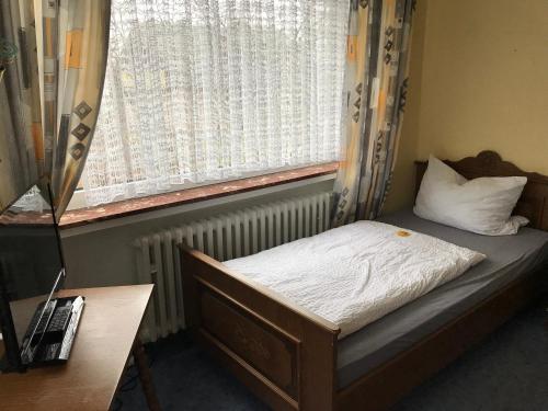 1 twin bed