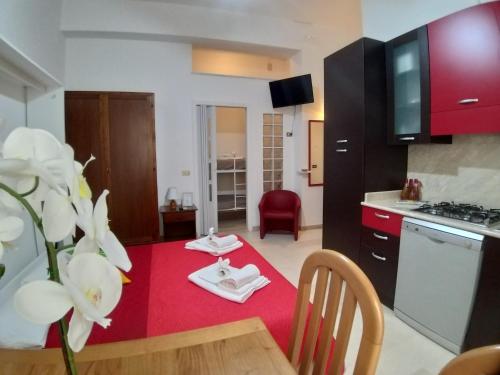 IERRE VATICANO " il piacere dell'accoglienza" in Сідерно