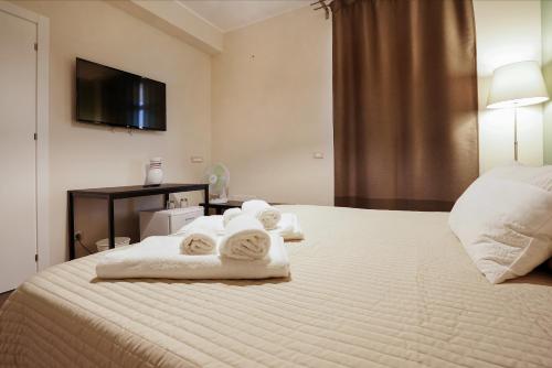 2 twin beds