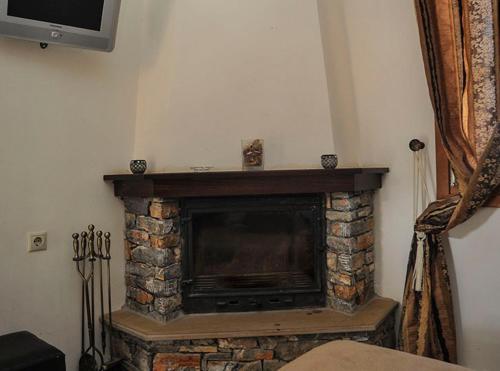 Guesthouse Syntrofia - image 4