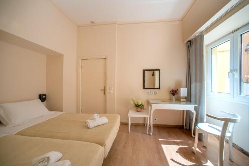 City Marina Hotel Room Type - Economy Triple Room with Extra Bed 
