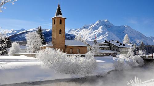 Hotel Chesa Grischa, Sils im Engadin bei Bögia