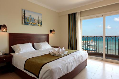 Royal Star Beach Resort The Three Corners Royal Star Beach Resort is perfectly located for both business and leisure guests in Hurghada. The hotel has everything you need for a comfortable stay. 24-hour front desk, luggage s