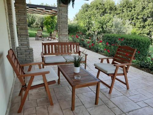 Rustic Home with pool, Citta' Sant'Angelo (fotografie 8)