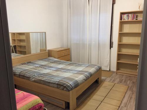 1 queen bed, 1 twin bed