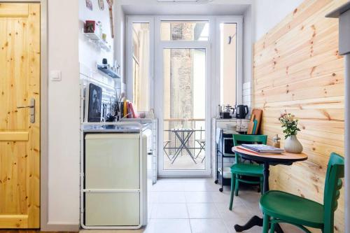 Small folksy studio Kochanowskiego St, Cracovie (photo 2)