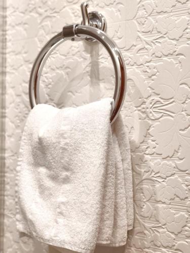 Hostal Orleans - image 5