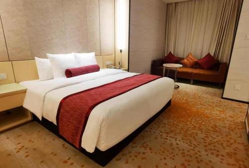 International Youth Convention Hotels Ideally located in the Jian Ye District area, International Youth Convention Hotels promises a relaxing and wonderful visit. The property features a wide range of facilities to make your stay a pleasa