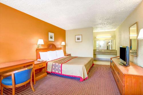 Days Inn by Wyndham Chesapeake