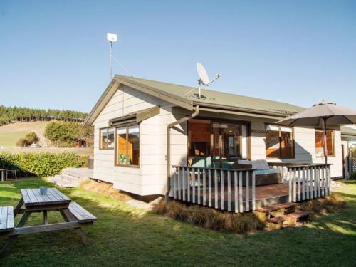 Timeout Cottage - Waimarama Holiday Home