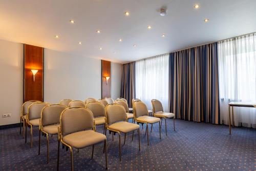 Trip Inn Hotel Esplanade - image 2