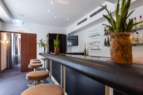 Trip Inn Hotel Esplanade - image 8