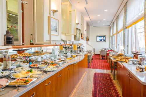 طعام و مشروبات, Inselhotel Cornelius in نورديرني