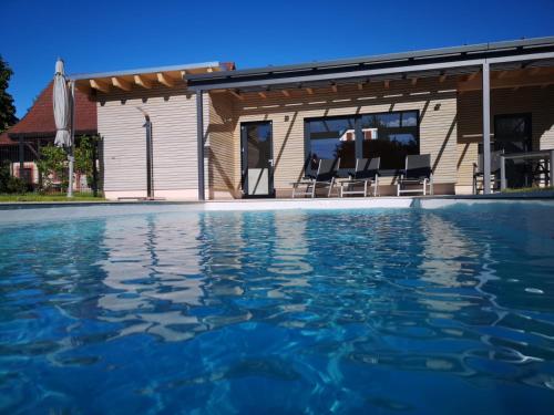 Residenz Markgraf 5 Sterne Ferienwohnung mit Saunahaus und Pool 3.6km von Sulzberg entfernt