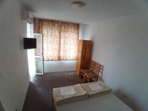 Zlatevi Guest House - image 5