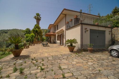 Villa privata con ingresso gratuito al beach club, Villa Mingari