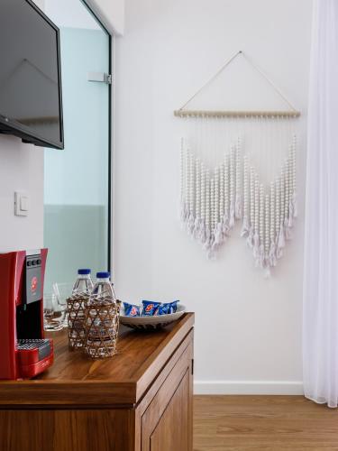 Deluxe Double Room with Balcony image 10