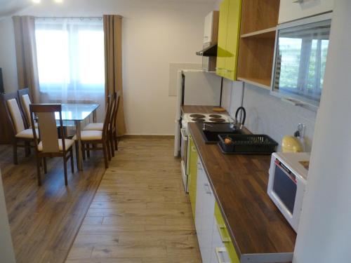 Klimatyczny Domek - Apartamenty & Noclegi - Dukla