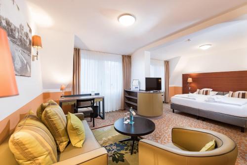 1 queen bed