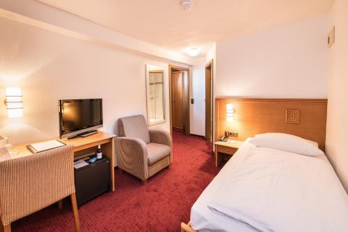1 twin bed