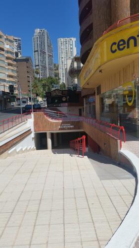 Studio apartment with sea view - image 14