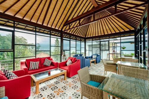 Bar/lounge, hotel de danau lake view in Bedugul