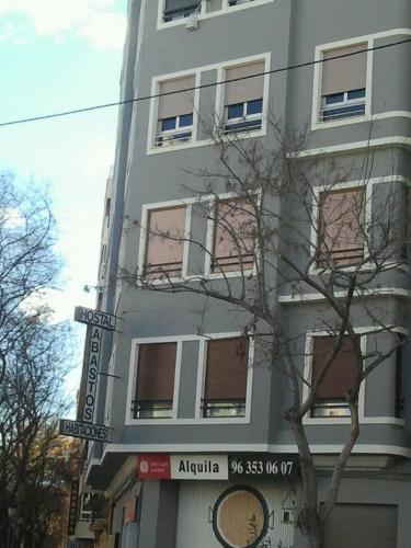 Hostal Abastos - image 3