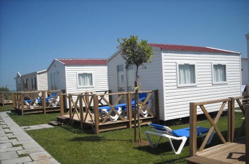 One-Bedroom Bungalow image 2