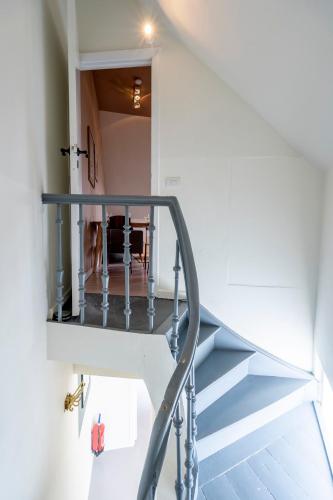 SHWAY - The Suit, Anversa (foto 9)