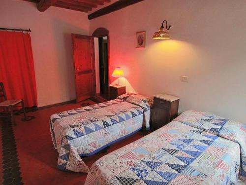 2 bedrooms, 3 beds