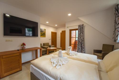 1 queen bed