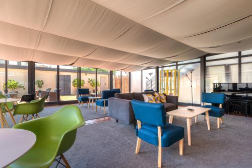 AquaHotel by Aqualeisure in โอวาร์