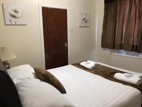 The Feathers Hotel - image 14