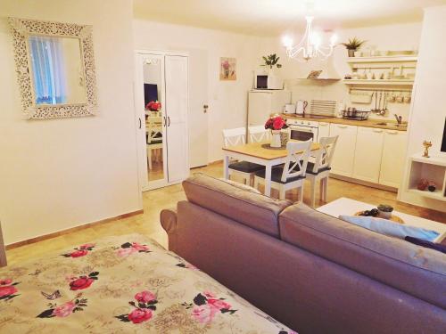 Studio Boroví (Studio Borovi) in Srbsko