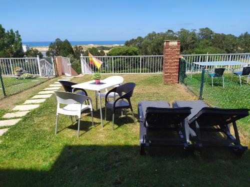 . Apartamento con jardín privado cerca playa Usil - Mogro