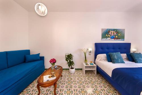 One-Bedroom Apartment image 10
