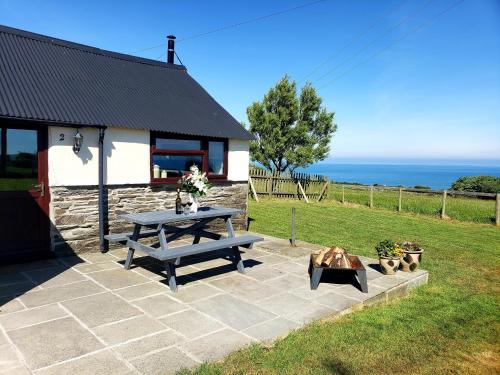 Byre Cottages & Log Cabin