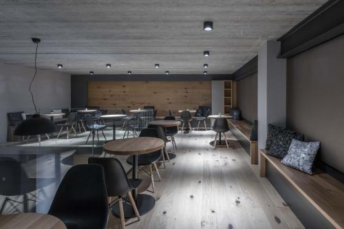 Boutique Hotel Vinařství Škrobák - image 6