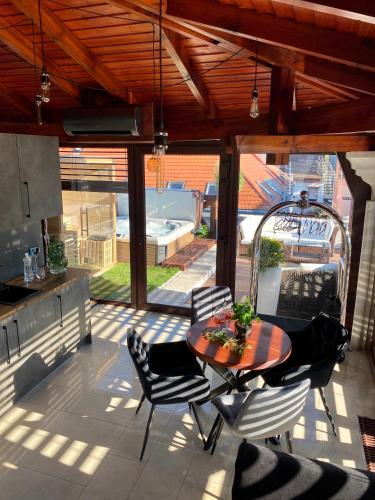 Sky Luxury Suite - image 4