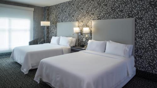 Holiday Inn Express & Suites Queretaro, an IHG Hotel