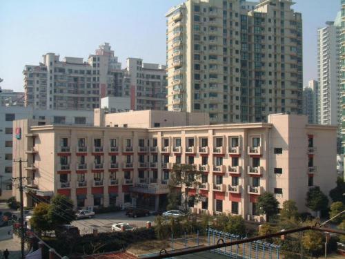 ジンジャン イン セレクト シャンハイ チャンニン ロード