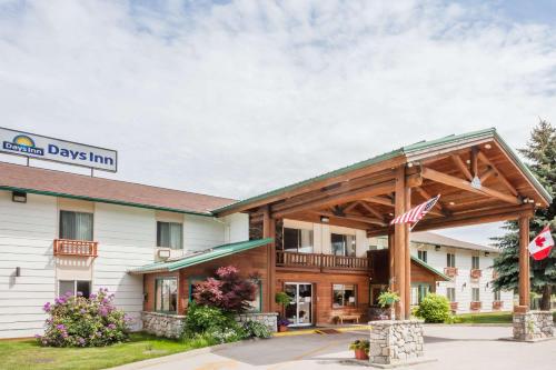 Days Inn by Wyndham Sandpoint - Accommodation - Ponderay