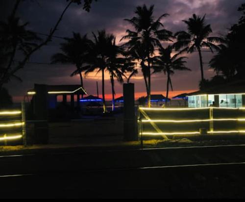 Surf Deck Resort & Restaurant photo