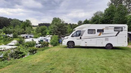 Campingstellplatz Haus Seeblick in Gütenland, Deutschland