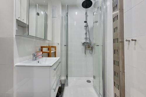 Milton by the Sea - Baltica Apartments - image 3