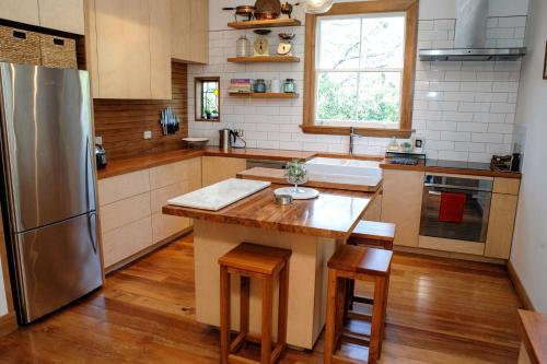 Kitchen, Elegant Villa Nestled In The Trees in Wakatu